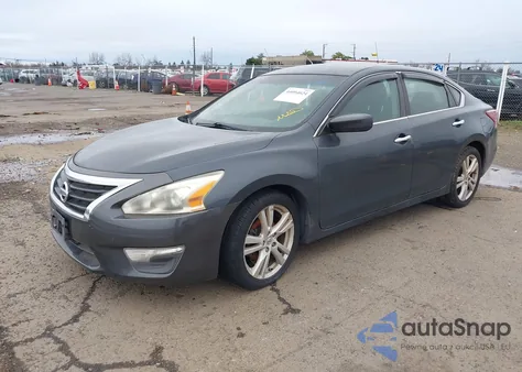 2013 Nissan Altima 2.5 Sv z USA, uszkodzony, nr VIN 1N4AL3AP6DN424533